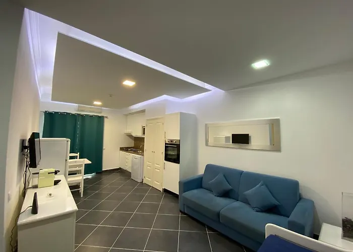 Daire Borda D'agua, Da Oura Albufeira