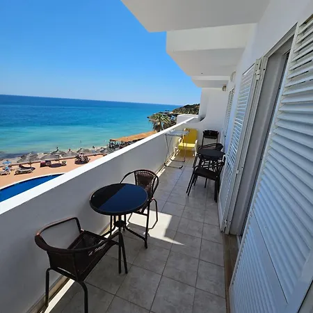 Borda D'agua, Da Oura *