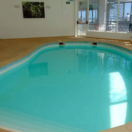 Borda D'agua, Da Oura Apartament