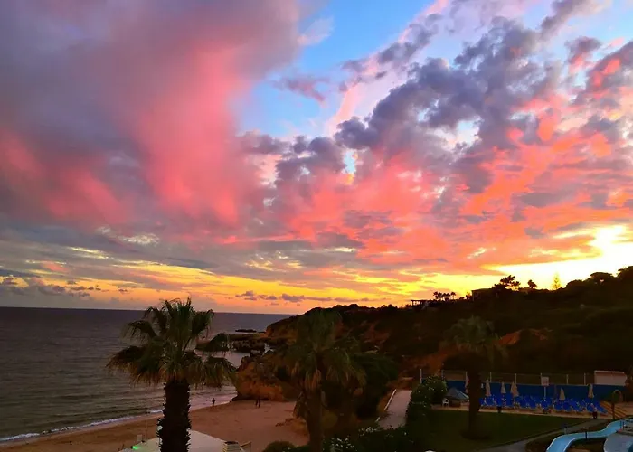 Borda D'agua, Da Oura 아파트 *