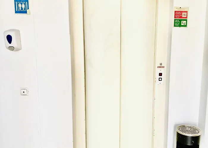 Borda D'agua, Da Oura דירה